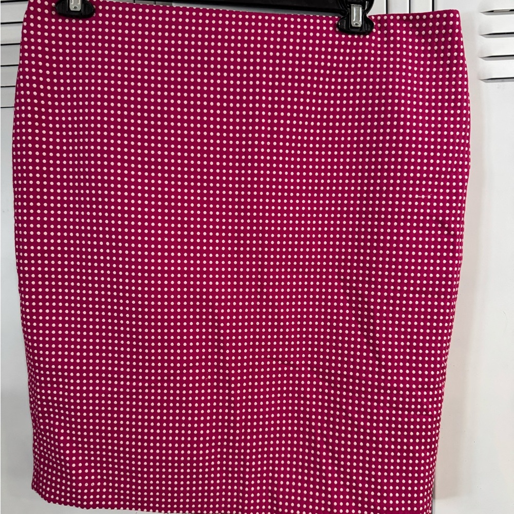 Ann Taylor Fuchsia Polka Dot Pencil Skirt